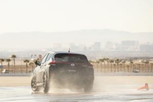 Nissan Leaf All-Wheel-Control Test Car 2019 года 